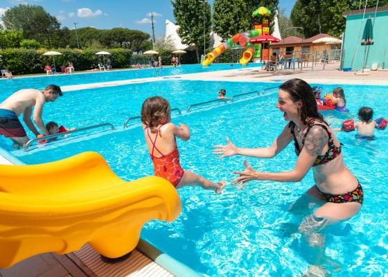 campingcesenatico en june-offer-campsite-cesenatico-with-free-stay-for-kids-and-entertainment 019