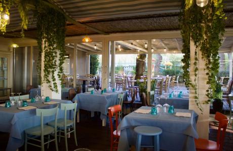 campingcesenatico en summer-party-at-camping-cesenatico-with-dj-set-and-boogie-woogie-music 015