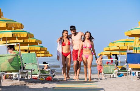 campingcesenatico it offerta-inizio-agosto-campeggio-cesenatico-con-spiaggia-piscina-e-animazione 017