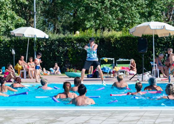 campingcesenatico it offerta-giugno-cesenatico-in-campeggio-con-piscina-animazione-e-mezza-pensione 021