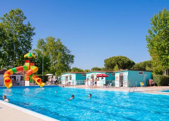 campingcesenatico en offer-for-a-weekend-in-june-on-campsite-in-cesenatico-with-pool-and-entertainment 022